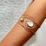 Χειροποίητο Ορειχάλκινο Βραχιόλι με Spiral Σχεδιασμό και Ημιπολύτιμους Λίθους - Image 2